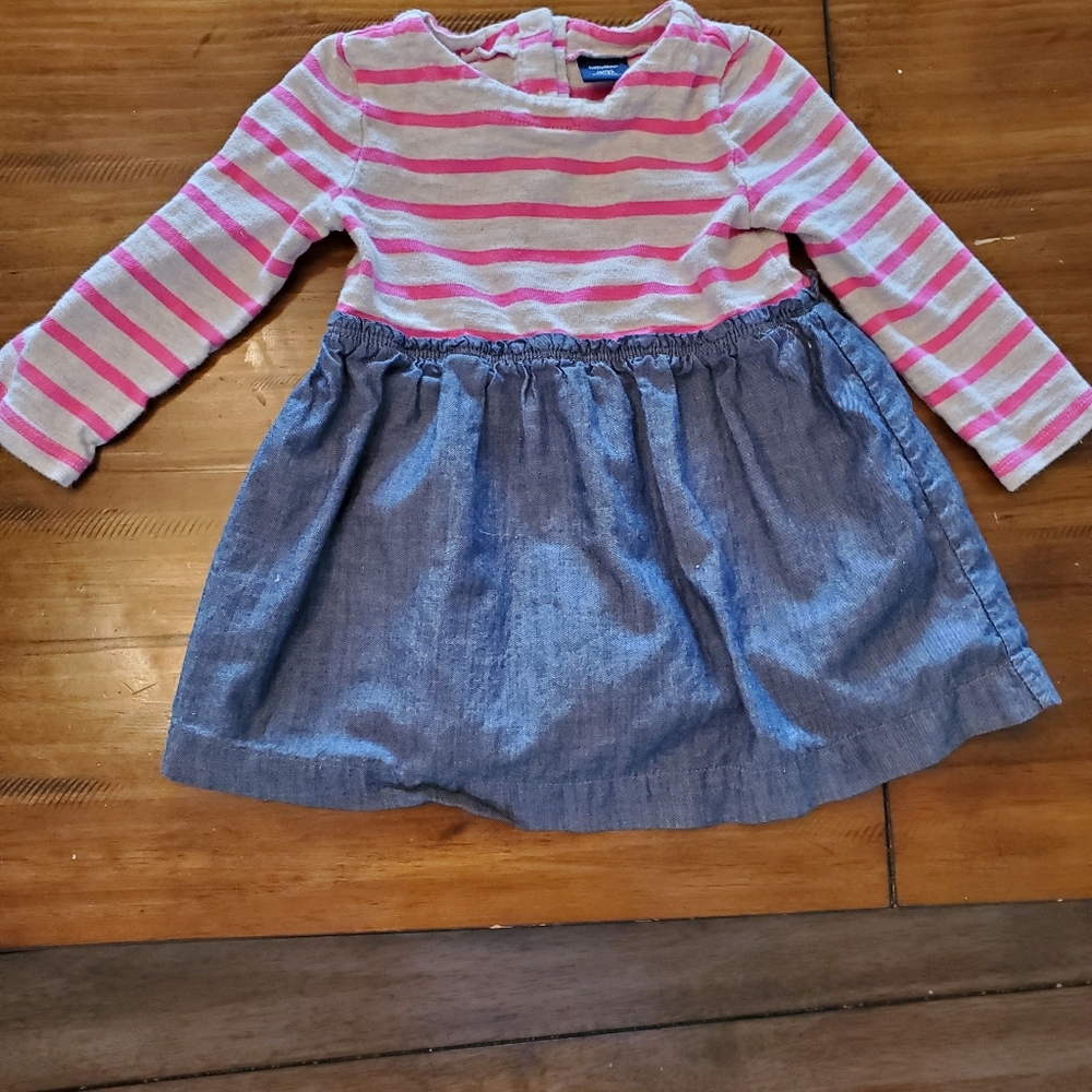 EUC gap dress. Fits more like 12-18 mo
